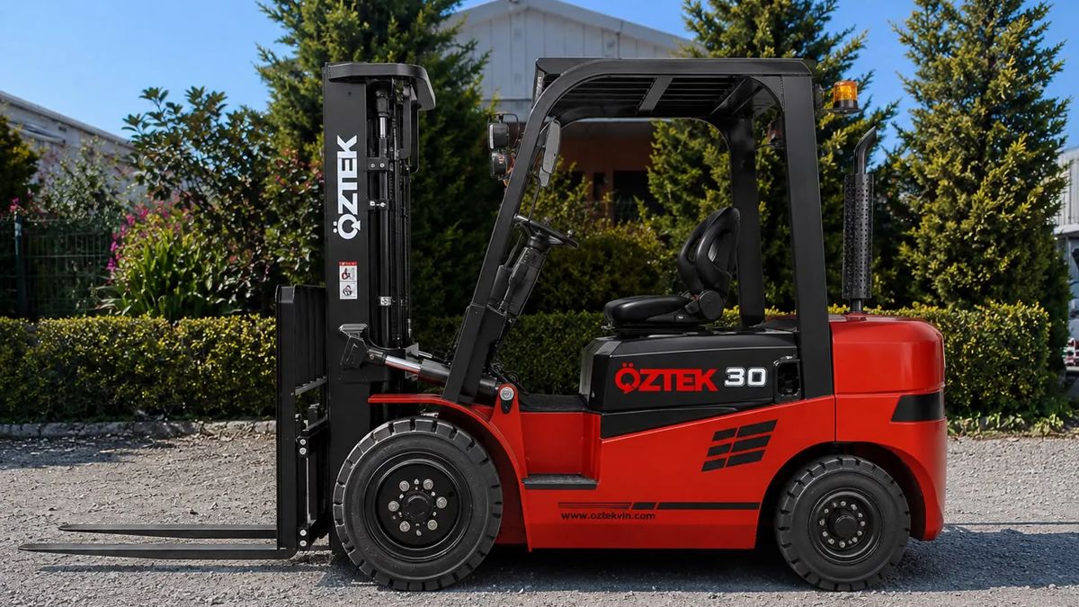 Öztek kırmızı dizel forklift
